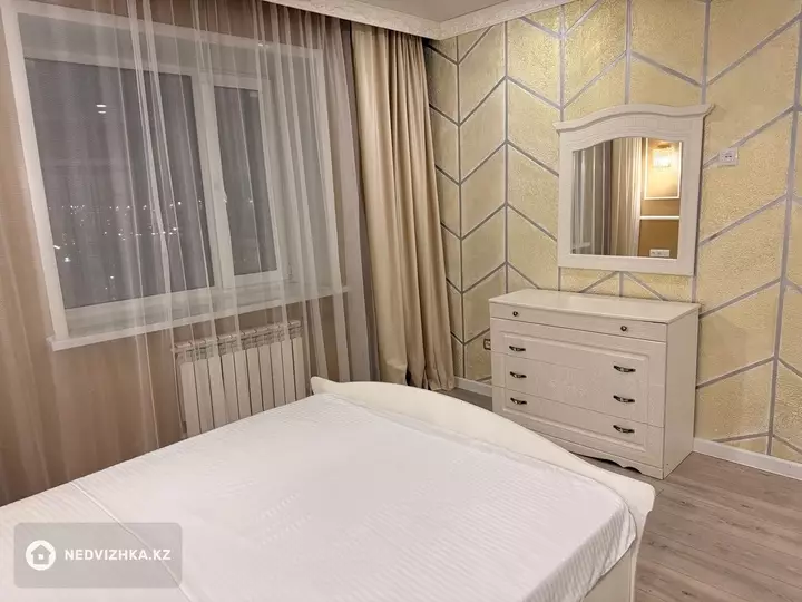 2-комнатная квартира, этаж 9 из 10, 62 м², фотография 4