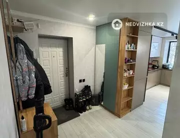 2-комнатная квартира, этаж 3 из 5, 50 м²