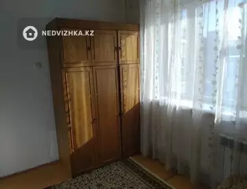 2-комнатная квартира, этаж 4 из 5, 37 м², миниатюра 9