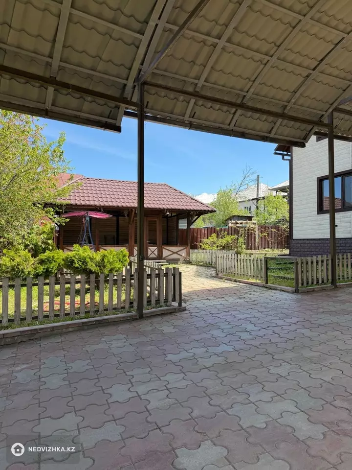 5-комнатный дом, 7 соток, 225 м², фотография 4
