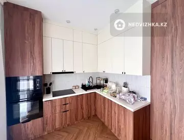 2-комнатная квартира, этаж 8 из 12, 46 м², миниатюра 8