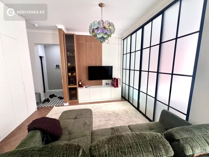 2-комнатная квартира, этаж 8 из 12, 46 м², фотография 3