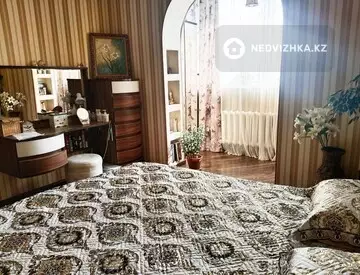 3-комнатная квартира, этаж 3 из 10, 65 м², миниатюра 6
