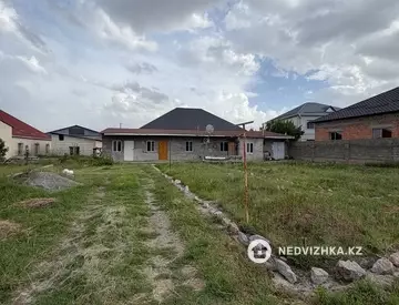 4-комнатный дом, 8 соток, 80 м², миниатюра 2