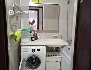 4-комнатная квартира, этаж 4 из 6, 83 м²