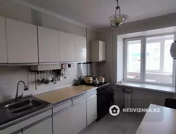 2-комнатная квартира, этаж 7 из 9, 48 м², миниатюра 2