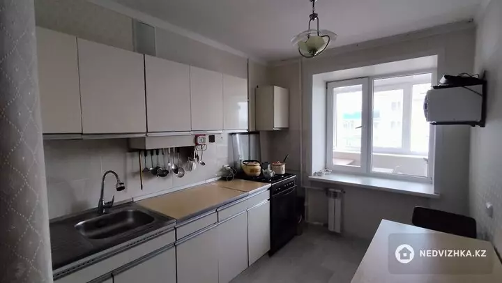 2-комнатная квартира, этаж 7 из 9, 48 м², фотография 2
