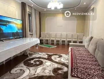 3-комнатная квартира, этаж 7 из 10, 95 м², На длительный срок, миниатюра 2