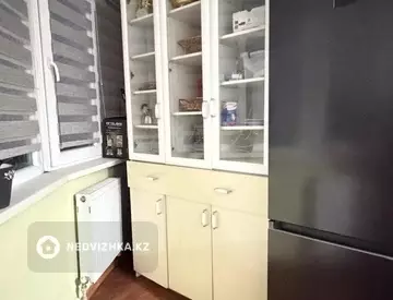 3-комнатная квартира, этаж 7 из 10, 95 м², На длительный срок, миниатюра 9