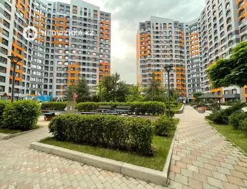 3-комнатная квартира, этаж 12 из 16, 102 м², миниатюра 1