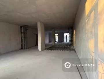 4-комнатная квартира, этаж 1 из 3, 245 м², миниатюра 7
