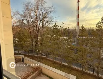 4-комнатная квартира, этаж 1 из 3, 245 м², миниатюра 9