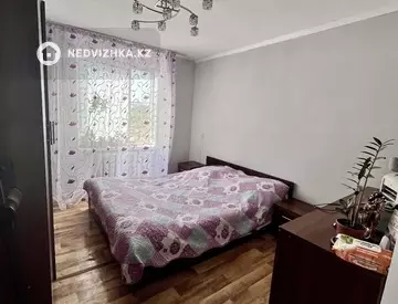 3-комнатная квартира, этаж 4 из 5, 65 м²