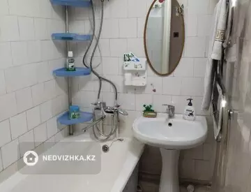 3-комнатная квартира, этаж 4 из 5, 64 м², миниатюра 6