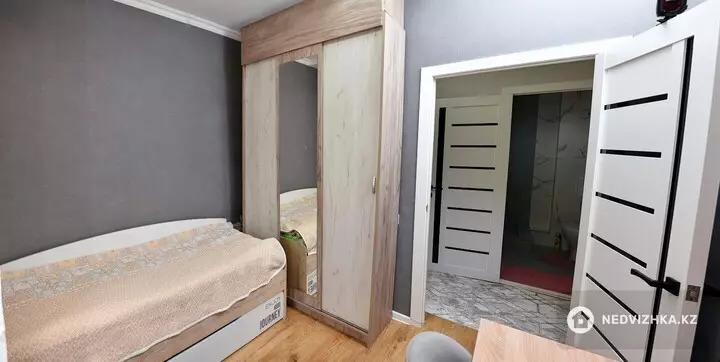 2-комнатная квартира, этаж 3 из 9, 40 м², фотография 4