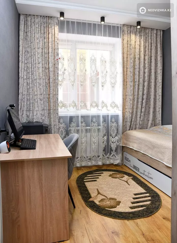 2-комнатная квартира, этаж 3 из 9, 40 м², фотография 3