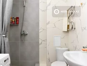 2-комнатная квартира, этаж 3 из 9, 40 м², миниатюра 5