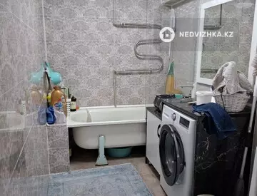3-комнатная квартира, этаж 4 из 5, 54 м²