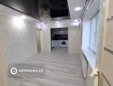 3-комнатная квартира, этаж 4 из 5, 54 м²