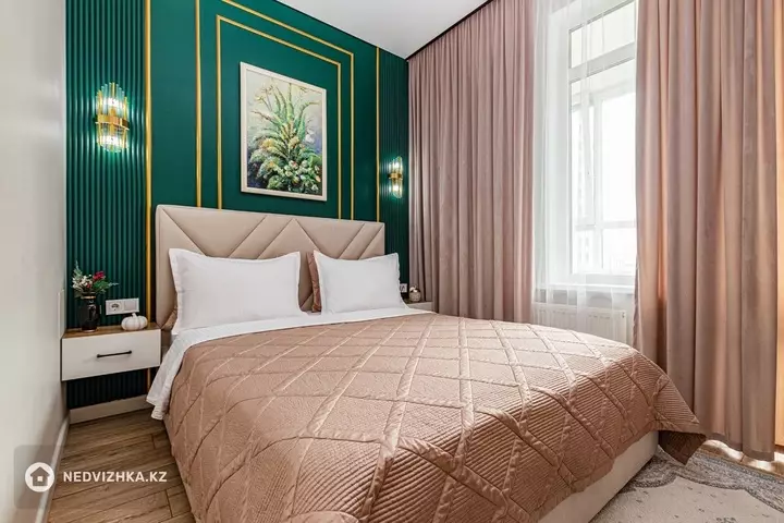 2-комнатная квартира, этаж 8 из 9, 45 м², По часам