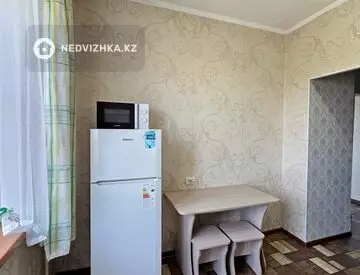 1-комнатная квартира, этаж 9 из 9, 37 м²