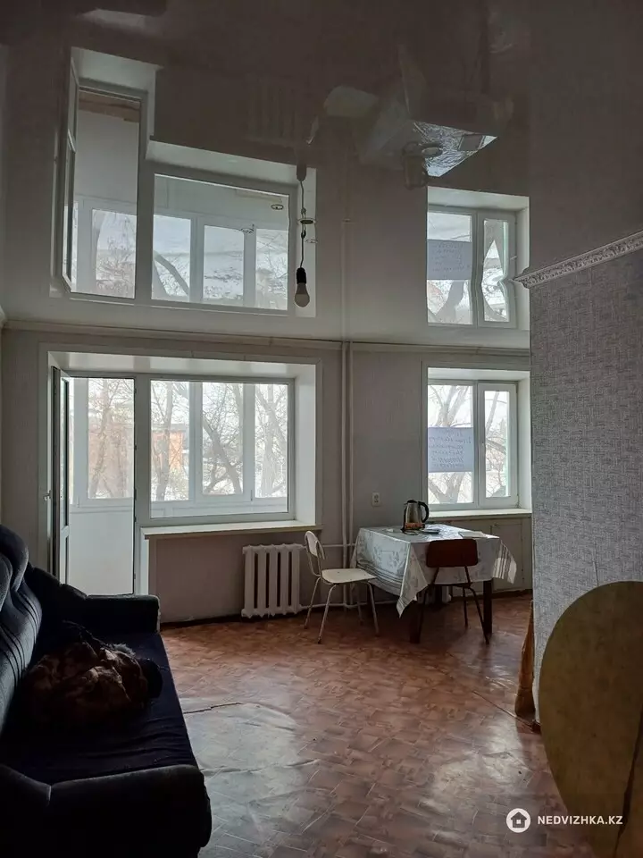 2-комнатная квартира, этаж 2 из 4, 44 м²