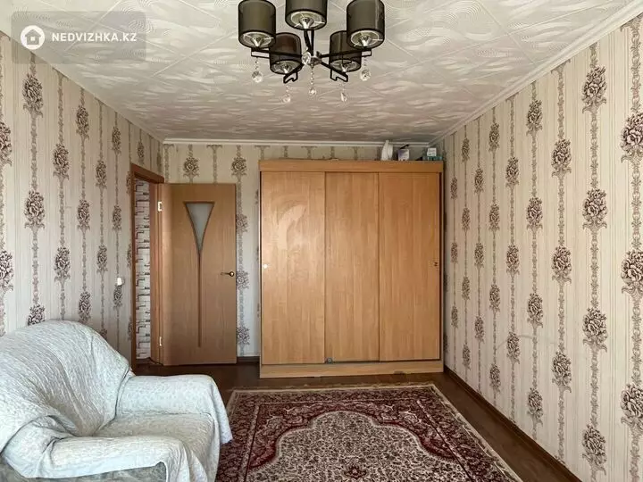 1-комнатная квартира, этаж 5 из 5, 30 м², фотография 2