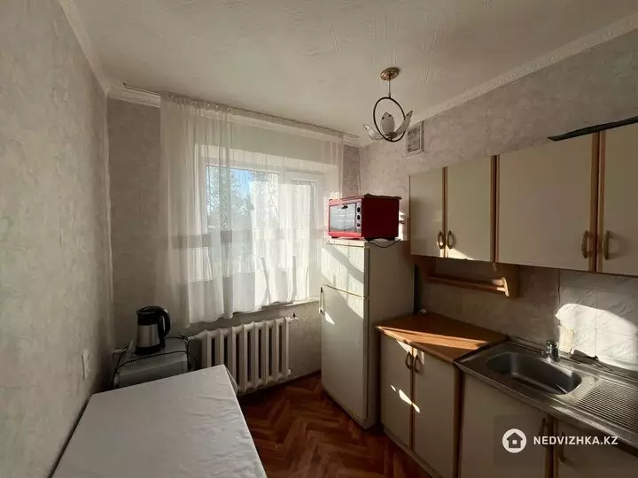 1-комнатная квартира, этаж 5 из 5, 30 м², фотография 3