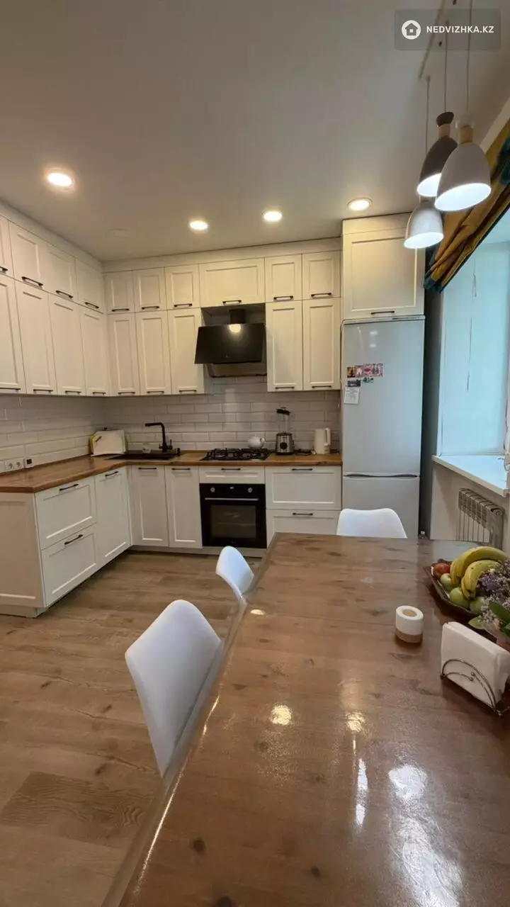 3-комнатная квартира, этаж 1 из 3, 75 м², фотография 5
