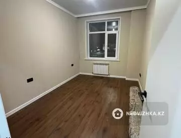 3-комнатная квартира, этаж 2 из 17, 67 м², миниатюра 5