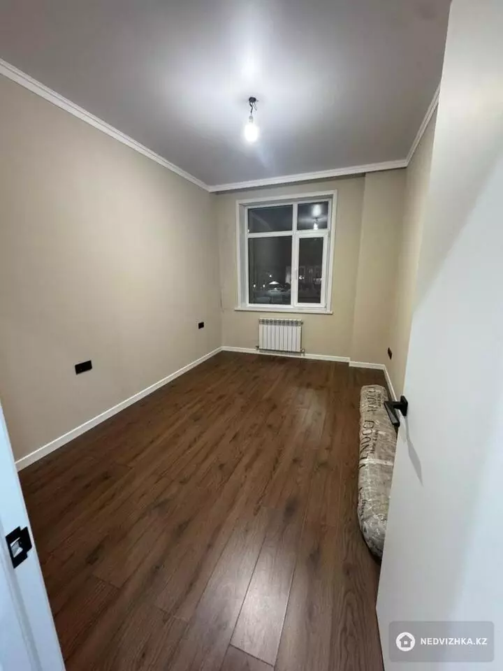 3-комнатная квартира, этаж 2 из 17, 67 м², фотография 5