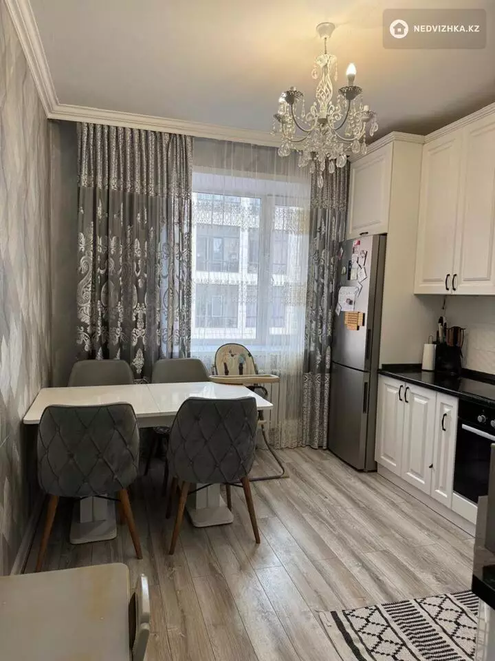 2-комнатная квартира, этаж 3 из 5, 62 м²