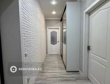2-комнатная квартира, этаж 3 из 5, 62 м², миниатюра 4