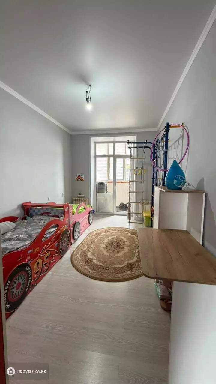 2-комнатная квартира, этаж 2 из 10, 61 м²