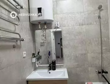 2-комнатная квартира, этаж 2 из 10, 61 м², миниатюра 12