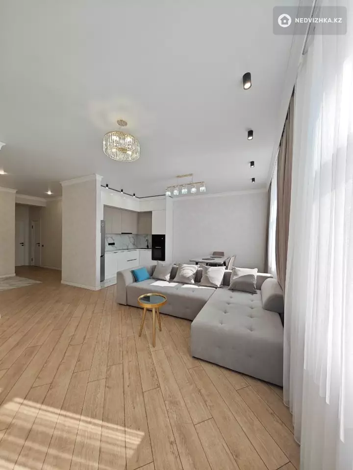 3-комнатная квартира, этаж 3 из 5, 90 м²