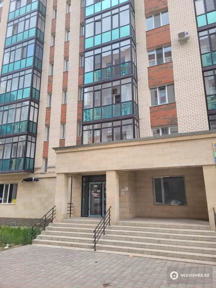 Помещение, этаж 1 из 10, 90 м², На длительный срок
