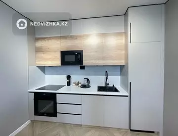 2-комнатная квартира, этаж 12 из 12, 46 м², Посуточно