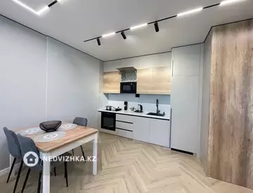 2-комнатная квартира, этаж 12 из 12, 46 м², Посуточно, миниатюра 11