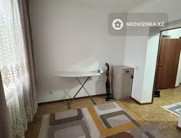 3-комнатная квартира, этаж 4 из 5, 65 м², На длительный срок, миниатюра 7