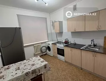 3-комнатная квартира, этаж 4 из 5, 65 м², На длительный срок, миниатюра 8