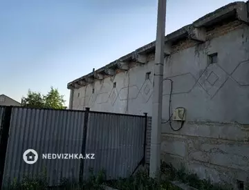 Разная недвижимость, 135 м²