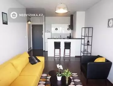 1-комнатная квартира, этаж 3 из 12, 44 м², На длительный срок