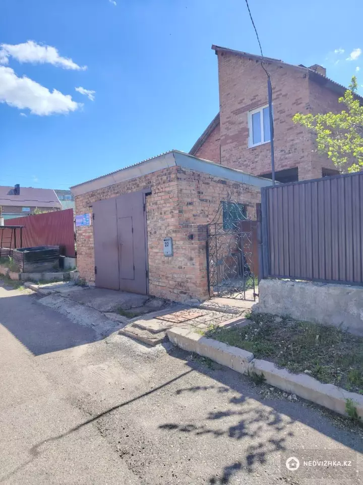 6-комнатный дом, 6 соток, 195 м²