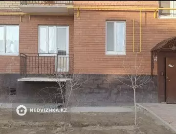2-комнатная квартира, этаж 1 из 5, 38 м²