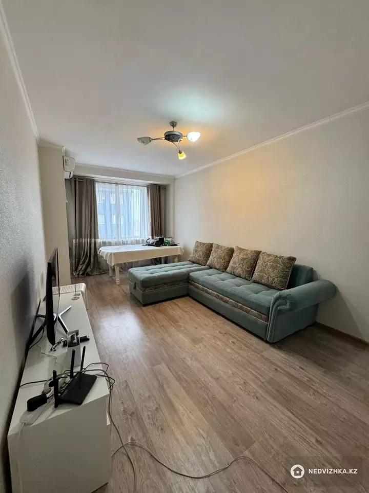 3-комнатная квартира, этаж 9 из 9, 77 м²