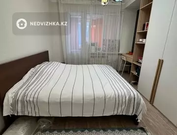 3-комнатная квартира, этаж 9 из 9, 77 м², миниатюра 5