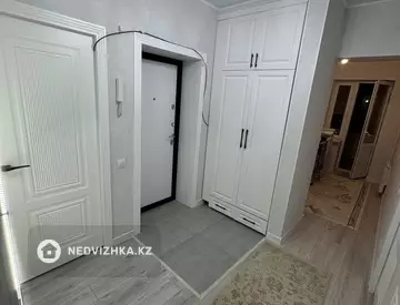 4-комнатная квартира, этаж 3 из 5, 69 м²
