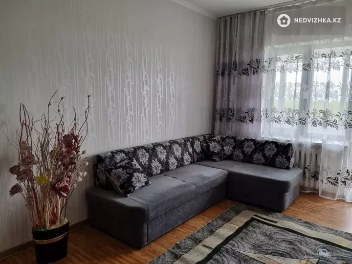 2-комнатная квартира, этаж 4 из 5, 53 м², На длительный срок, фотография 5