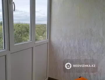 2-комнатная квартира, этаж 4 из 5, 53 м², На длительный срок, миниатюра 6